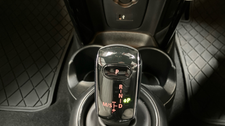 MINI Hatchback 1.5 Cooper Exclusive 3dr Auto Petrol Hatchback